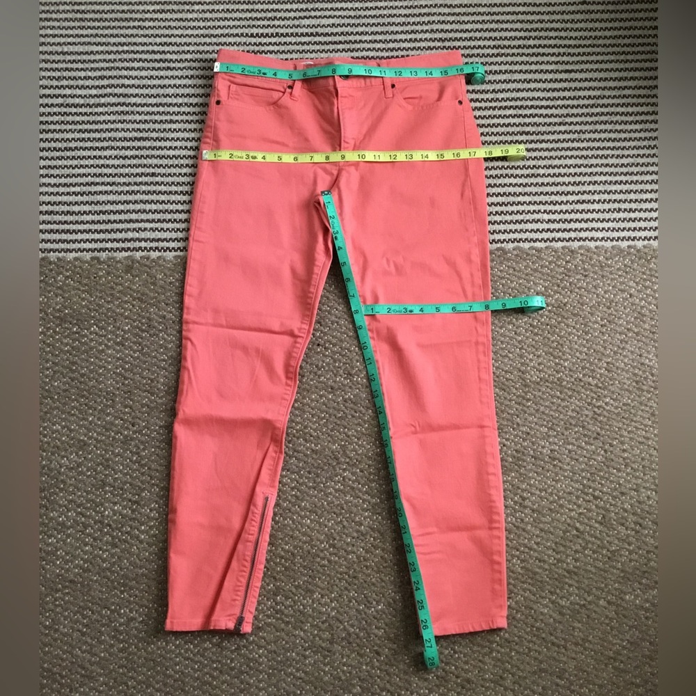 GAP - Picture 11 of 16